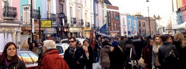 Le quartier de Notting Hill à Londres, réputé pour ses boutiques de musique et son célèbre carnaval